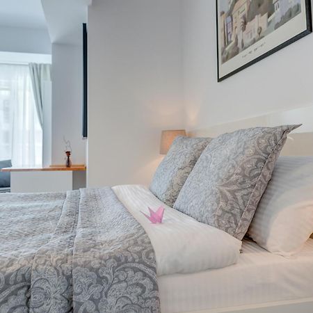 Bucharest Airport Suites & Villas Отопень Екстер'єр фото